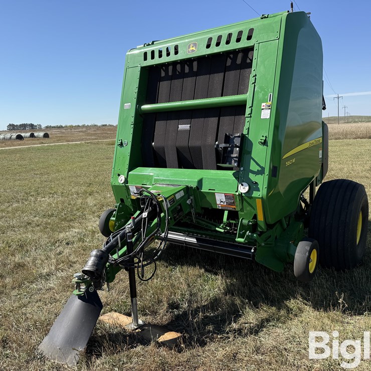 2022 JOHN DEERE 560M