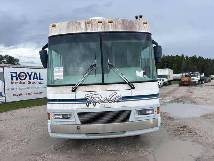 1998-national-rv-tropi-cal-t/a-35ft-class-a-motorhome-image-32