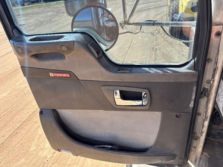 kenworth-t800-image-26