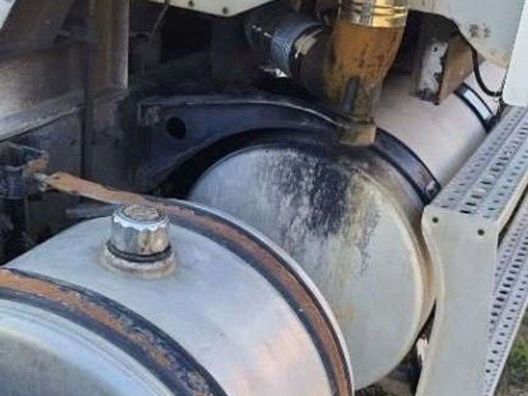 1997-freightliner-image-17