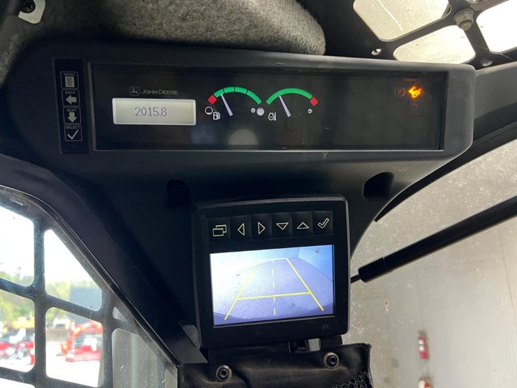 2015-deere-333g-image-24