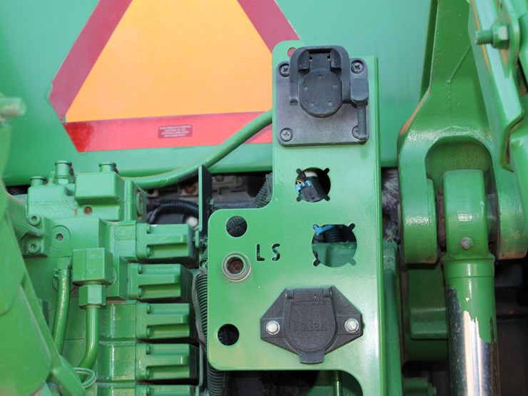 john-deere-r-image-37