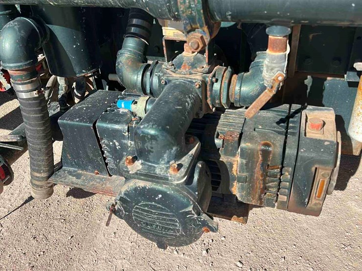 kenworth-t800b-image-5