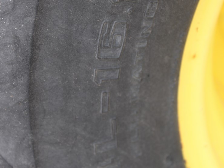 john-deere-4520-image-21