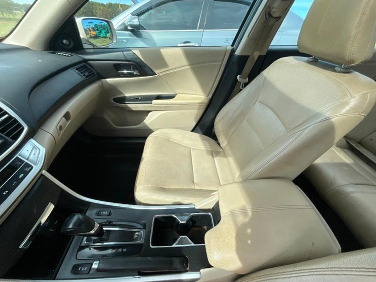 2014-honda-accord-(at,-v6,-3.5l,-miles-image-14