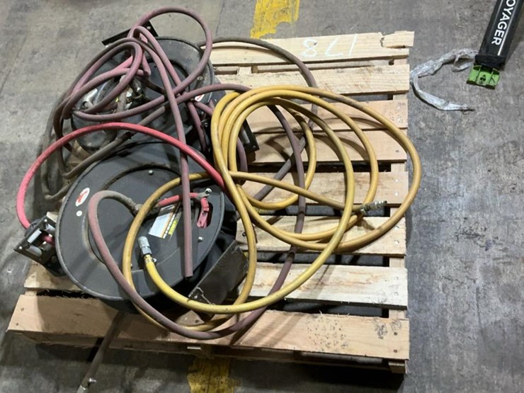 #178-•-retractable-hose-reels-and-hoses-image-4