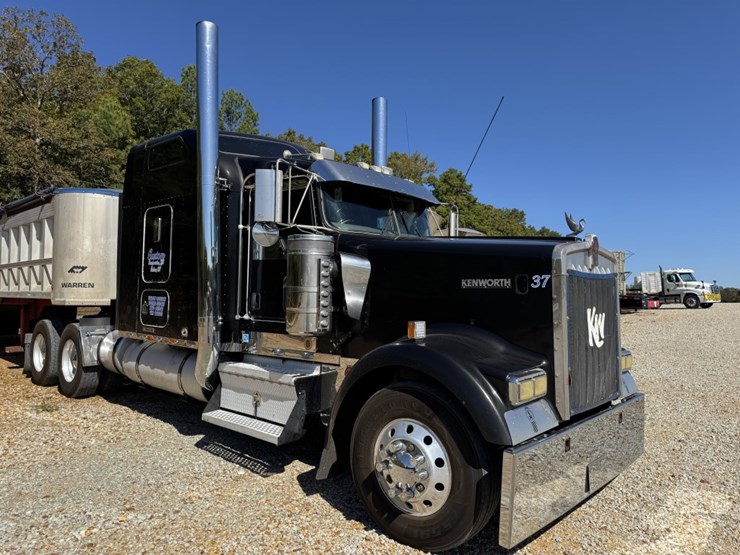 2007-kenworth-w900-image-3