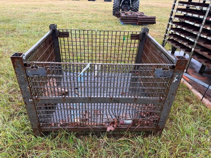 47"x39"-heavy-duty-wire-basket-image-1