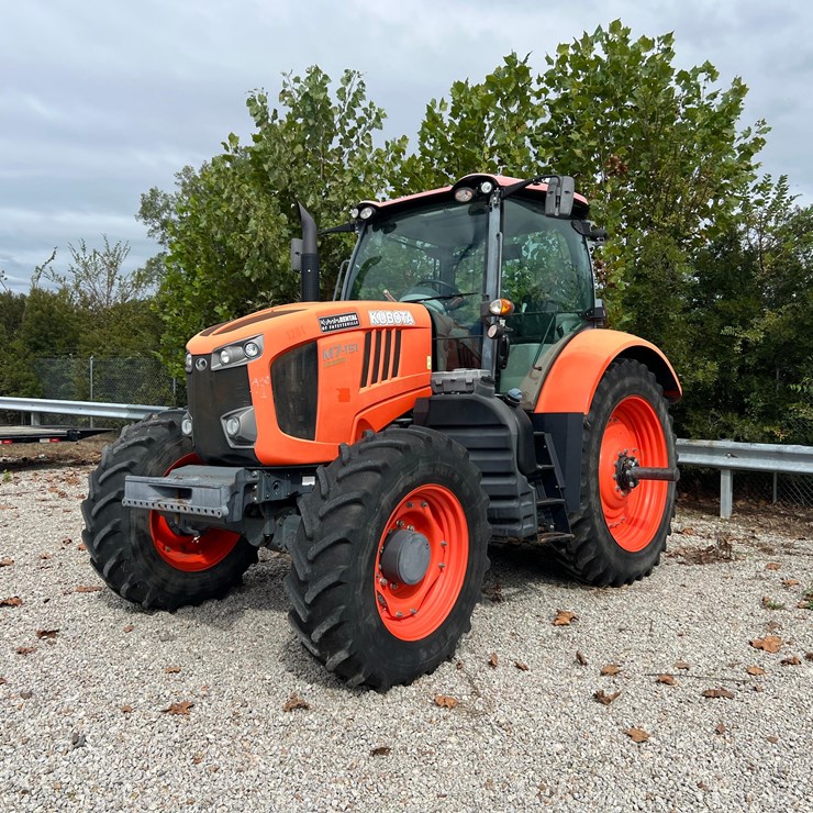 2017 KUBOTA M7-151 PREMIUM