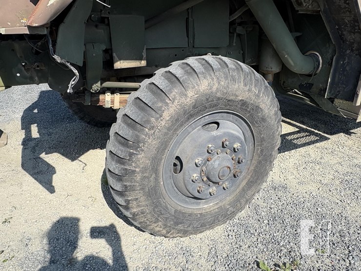 1983-am-general-m923-image-6