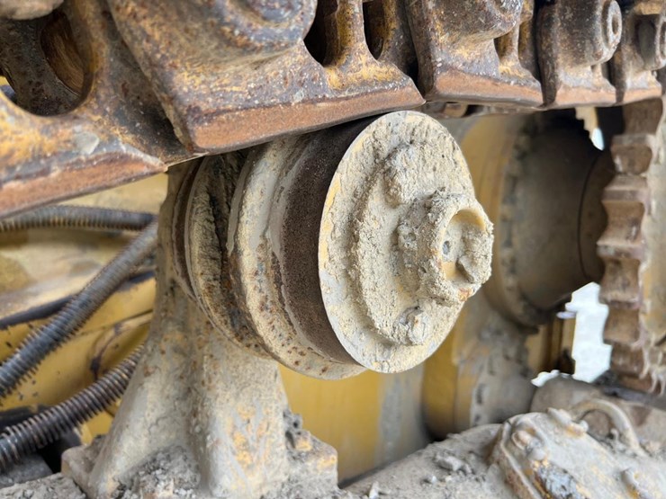 caterpillar-d5n-xl-image-14