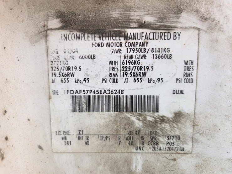 2005-ford-f550-xl-image-77