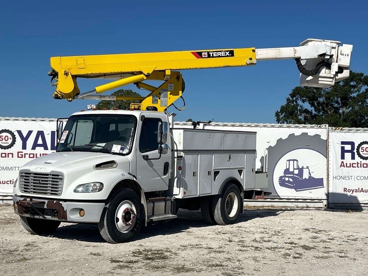 2012-freightliner-m2-106-terex-hi-ranger-tl41-41ft-insulated-bucket-truck-image-1