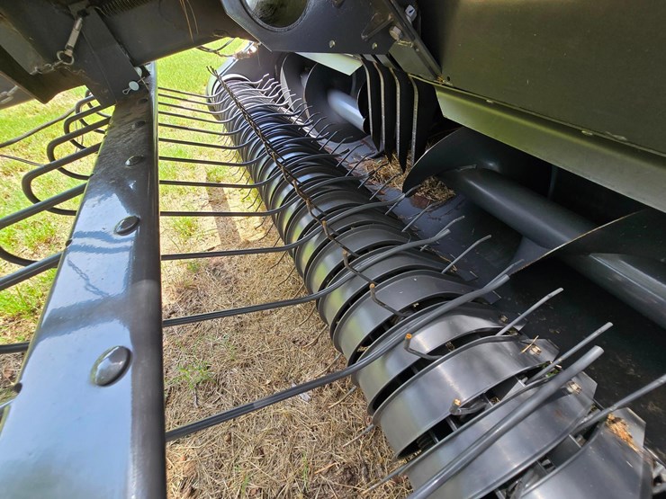 2020-massey-ferguson-1840-image-11