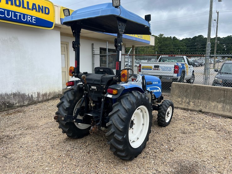 2011-new-holland-30-image-6