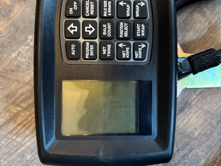 2015-new-holland-roll-belt-560-image-70