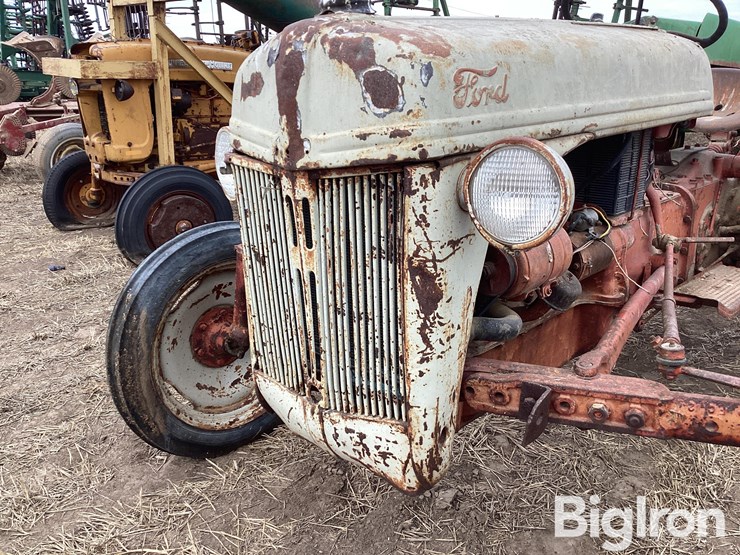 ford-tractor-image-9