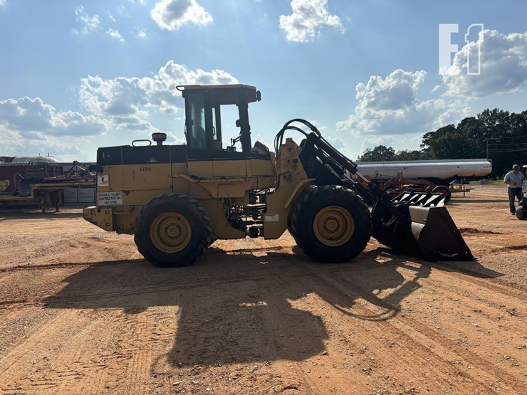 caterpillar-it24f-image-6