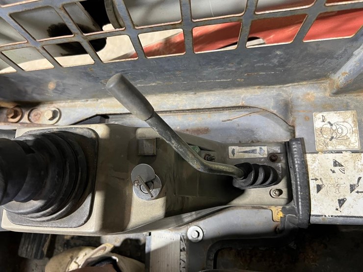 takeuchi-tl130-image-25