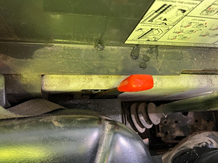 2014-bobcat-s70-image-23