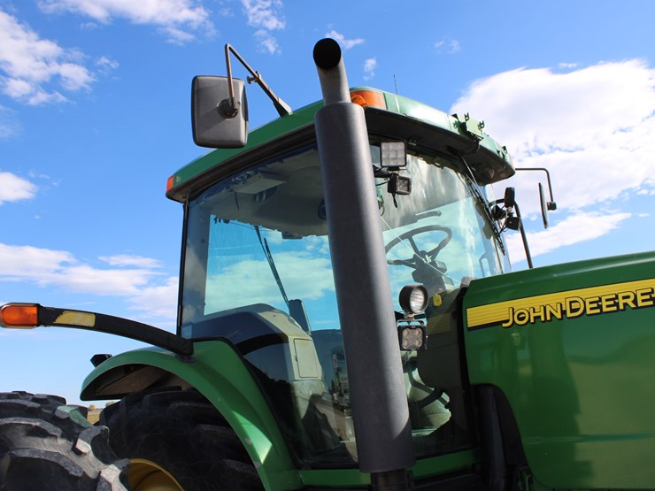 john-deere-8320-image-42