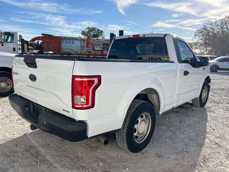 2016-ford-f150-image-3