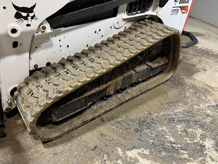 2019-bobcat-t770-image-14