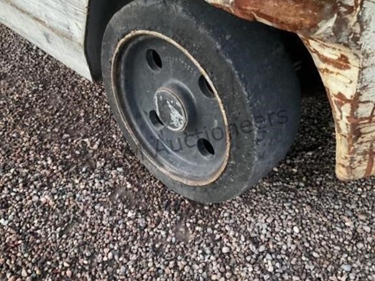 unicarrier-mcp1f2a20lv-forklift-image-8