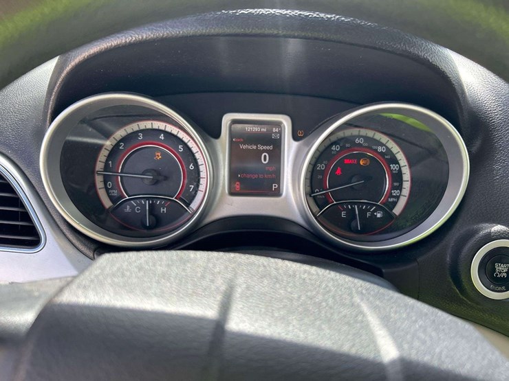 2015-dodge-journey-image-17