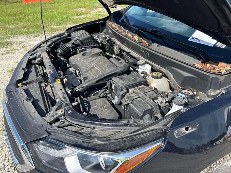 2021-chevrolet-equinox-ls-image-7