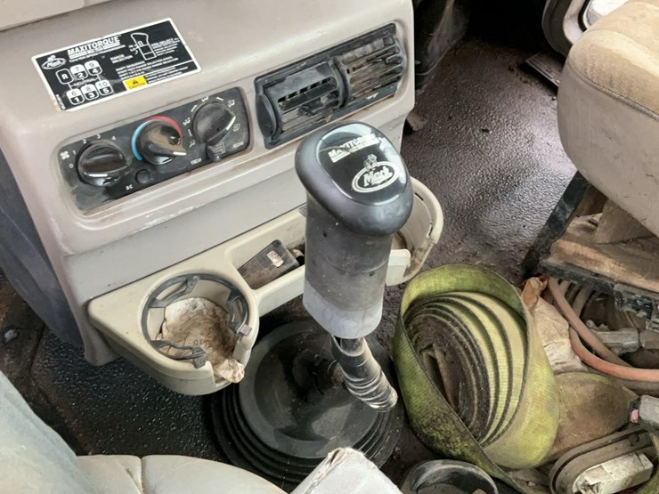 2004-mack-chn613-image-34