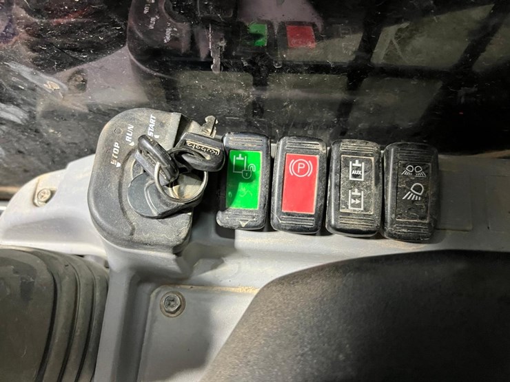 kubota-svl75-2-image-25