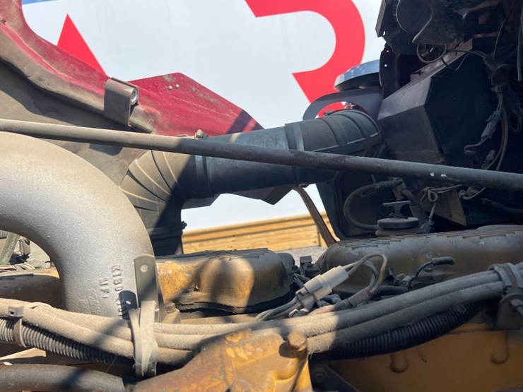 kenworth-t/a-day-cab-road-tractor-image-11