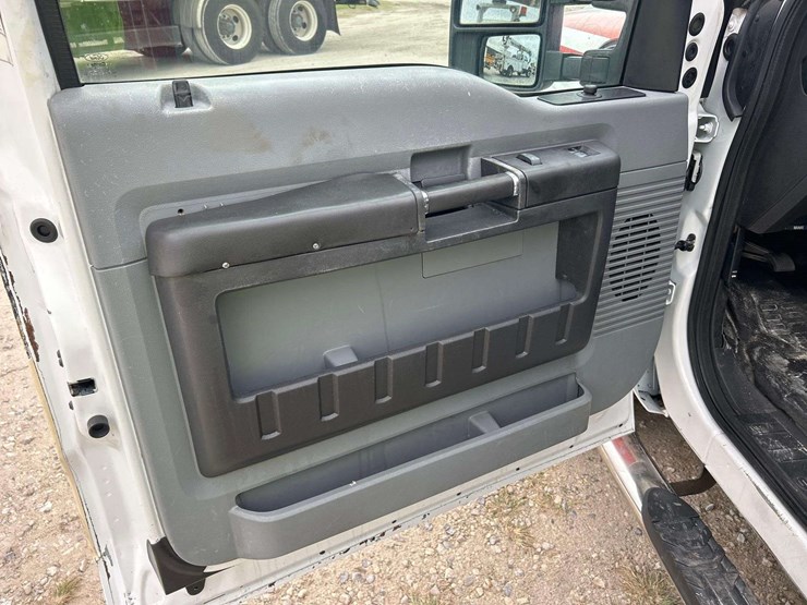 2016-ford-f250-image-13