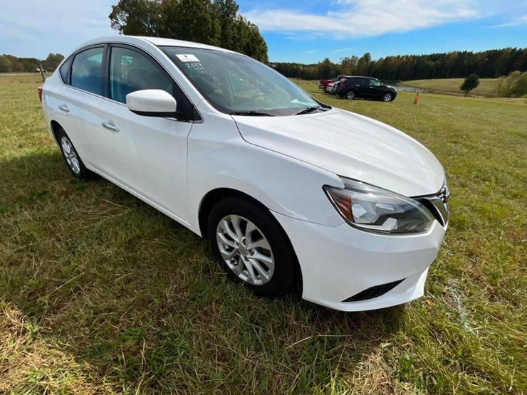 2019-nissan-sentra-(at,-miles-read-124131,-image-1