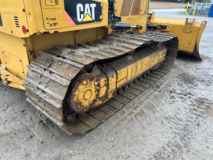 2020-caterpillar-d5k2-lgp-image-19