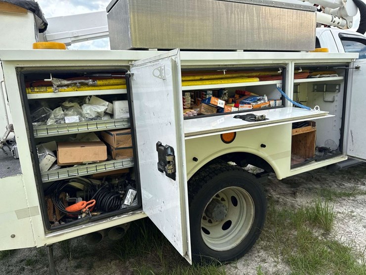 2016-ford-f550-image-25