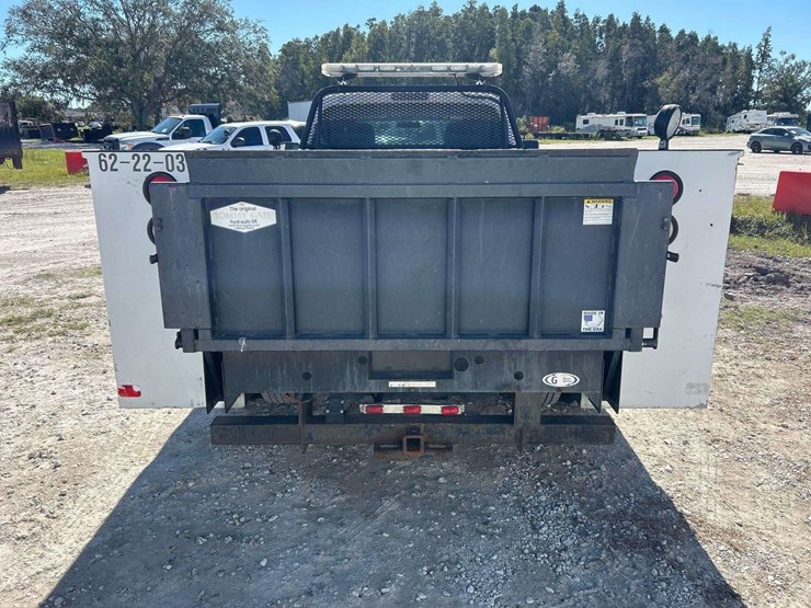 2015-ford-f350-image-24