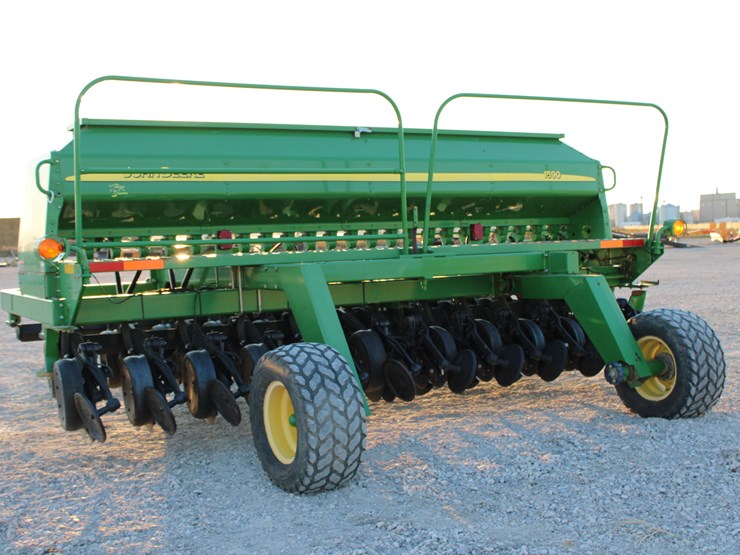 john-deere-1590-image-6