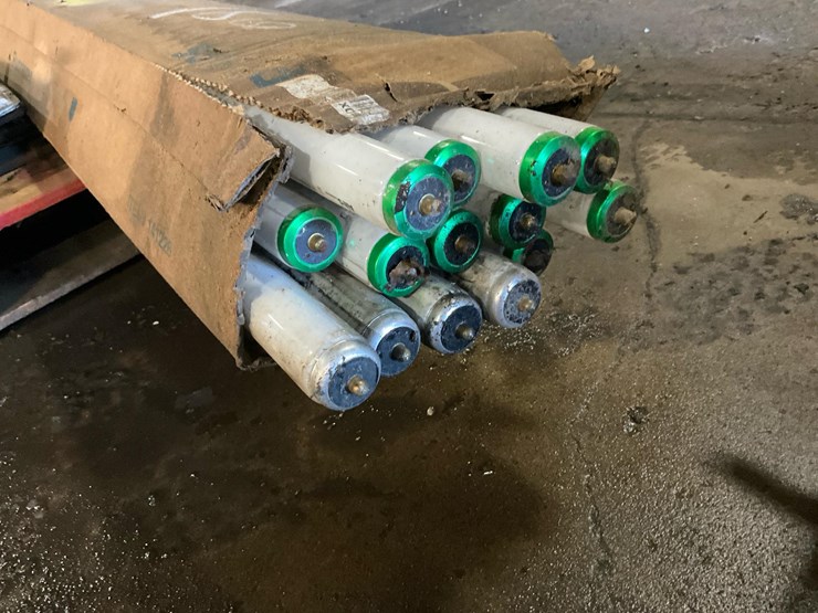 #186-•-forklift-doors-and-light-bulbs-image-3