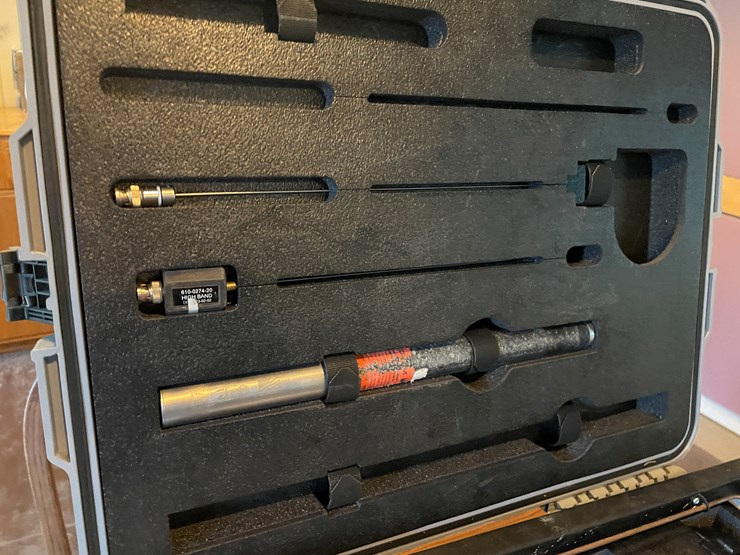 #1043-•-f2-locating-system-image-3