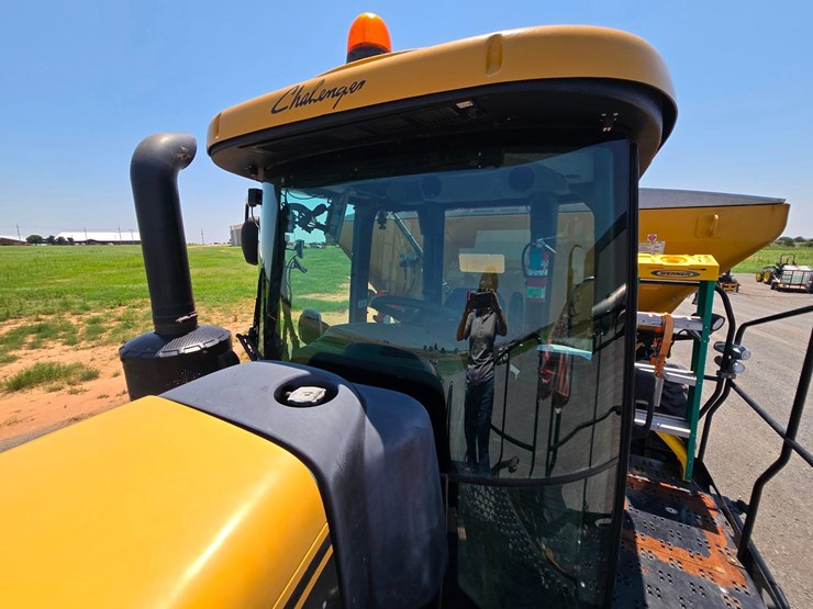 2017-ag-chem-rg1300b-image-9