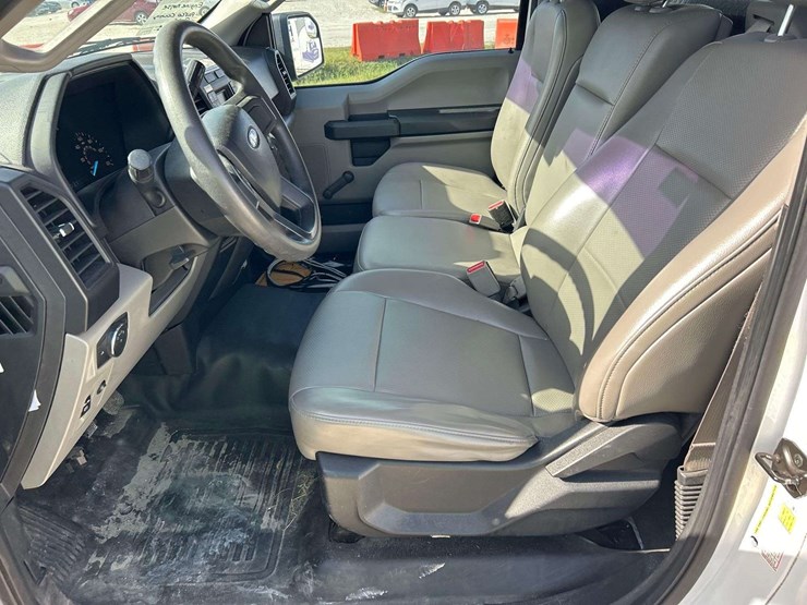 2017-ford-f150-image-12