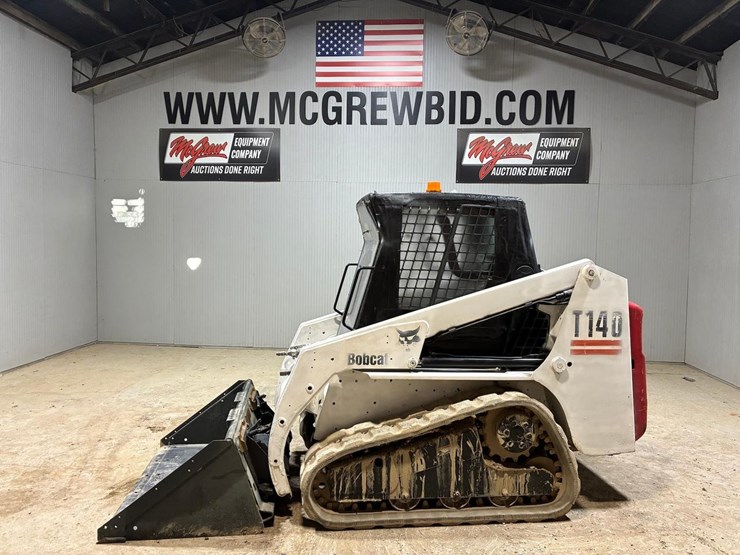 bobcat-t140-image-1