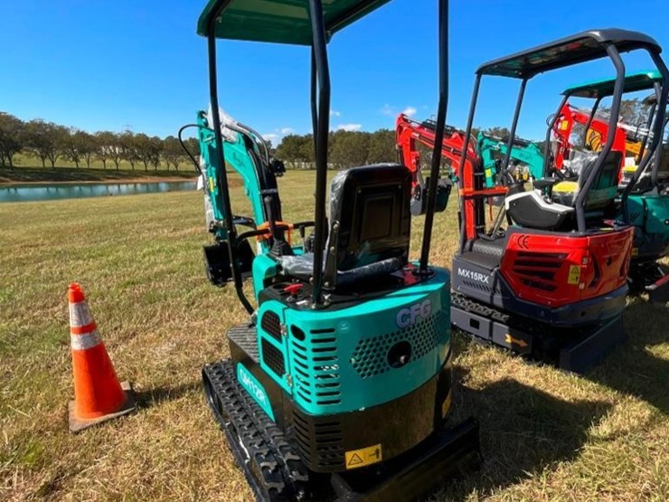 unused-cfg-qh12r-mini-excavator-(420cc-gas-image-8