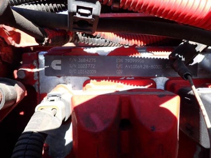 2010-freightliner-cascadia-t/a-hiway-tractor---day-image-29