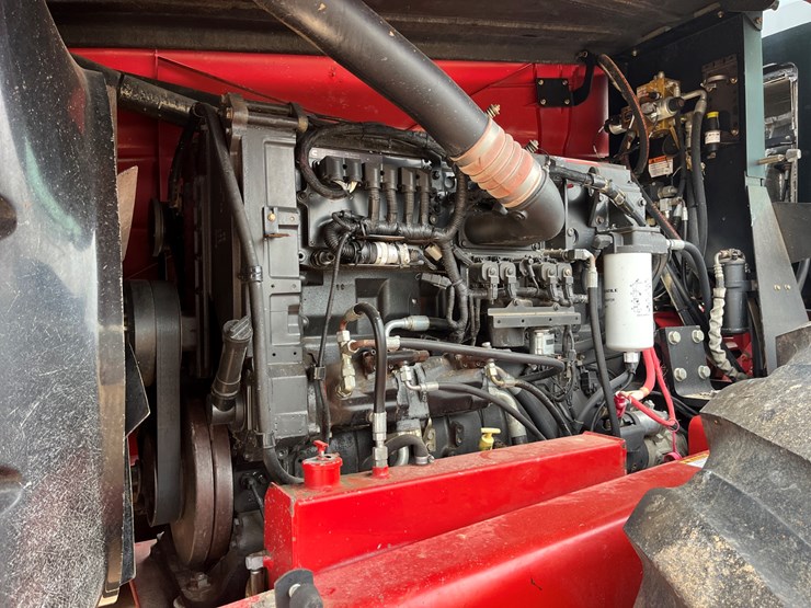 2008-versatile-535-image-3