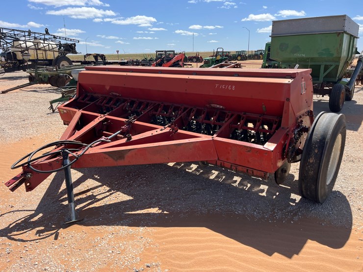 case-ih-5100-image-1