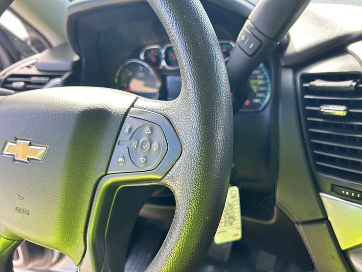 2018-chevrolet-tahoe-image-15