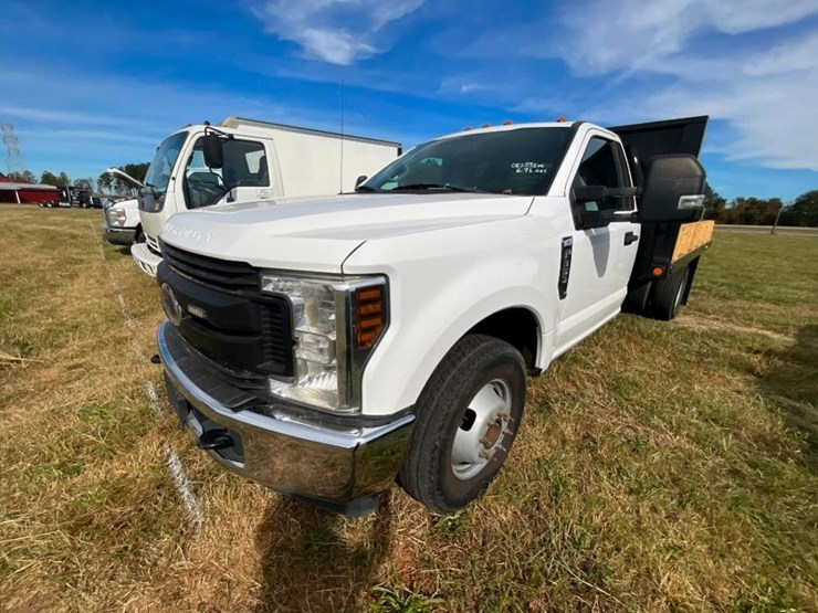 2009-ford-f350-xl-image-4